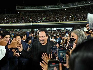 El astro mexicano compartió detalles sobre las extenuantes rutinas que realizaba de manera autodidacta para dominar por completo el esférico. IMAGO7.