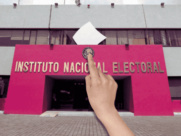 Sheinbaum afirmó que primero debe realizarse una auditoría al Instituto Nacional Electoral (INE) y, posteriormente, determinar si existen elementos para presentar denuncias penales. SUN / ARCHIVO