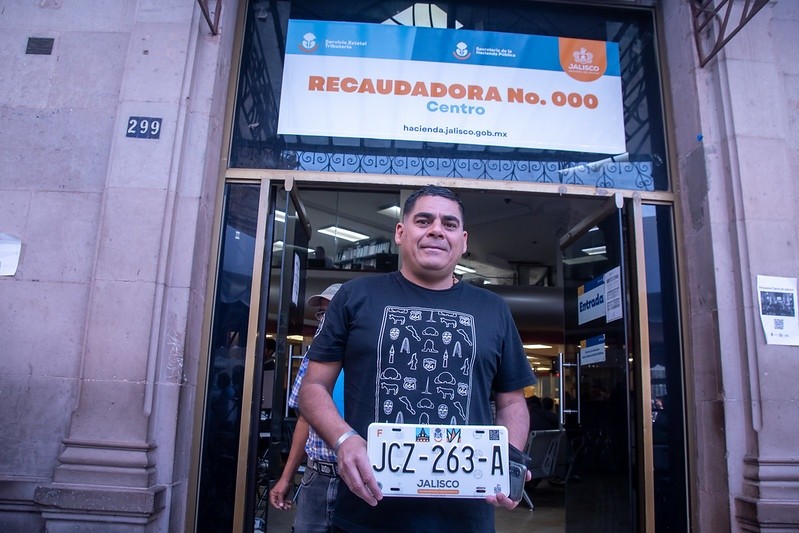  Las dos placas fueron diseñadas con elementos que garantizan visibilidad, durabilidad y seguridad. ESPECIAL/Gobierno de Jalisco